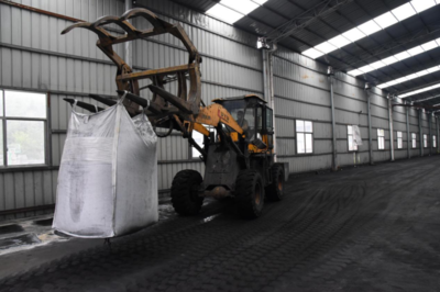 搖身一變,廢舊&ldquo;垃圾&rdquo;成了&ldquo;真金白銀&rdquo;--六盤水高新區廢舊輪胎綜合利用項目一季度實現&ldquo;開門穩&rdquo;